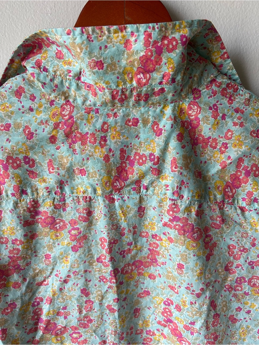 FRANK & EILEEN Eileen Aqua Floral Italian Cotton Button Down Shirt Size Medium - Picture 8 of 8